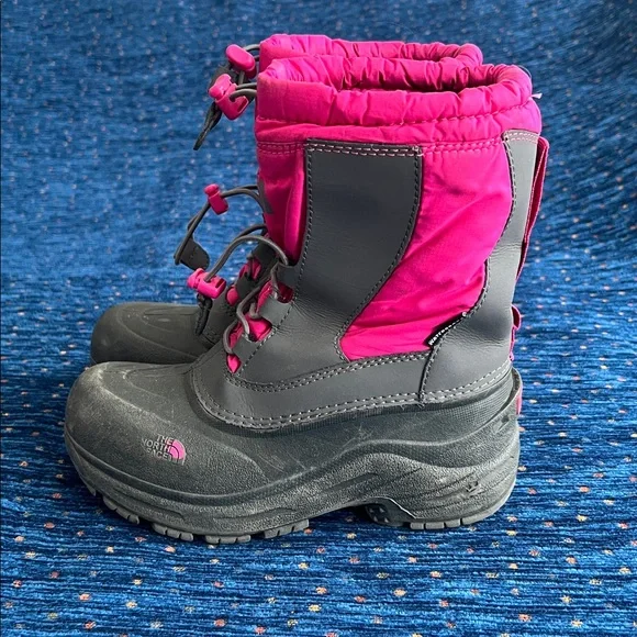 The North Face girls size 2 Alpenglow winter boots Fuchsia and Charcoal - Picture 4 of 10